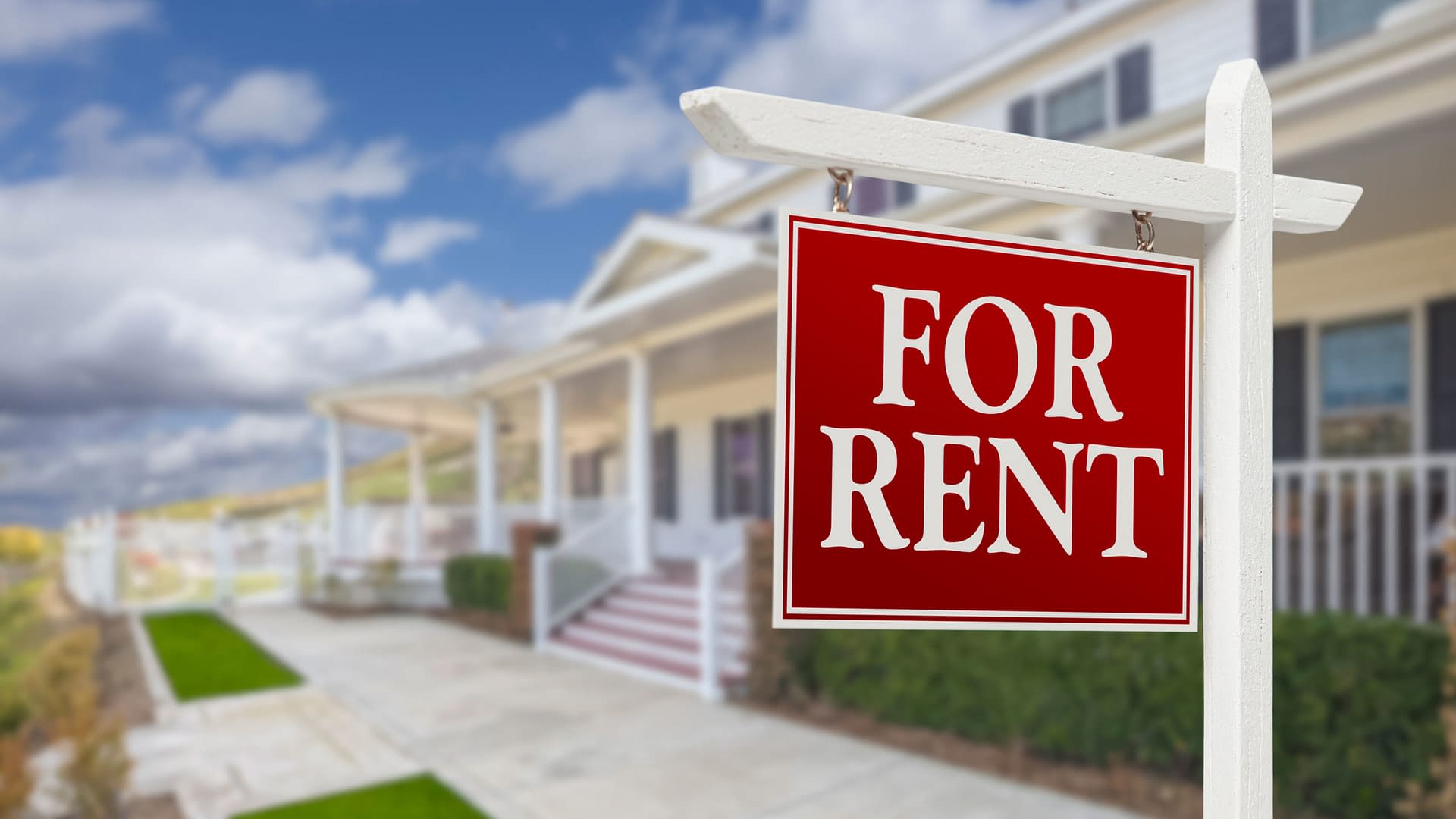 Rental home with a for-rent sign